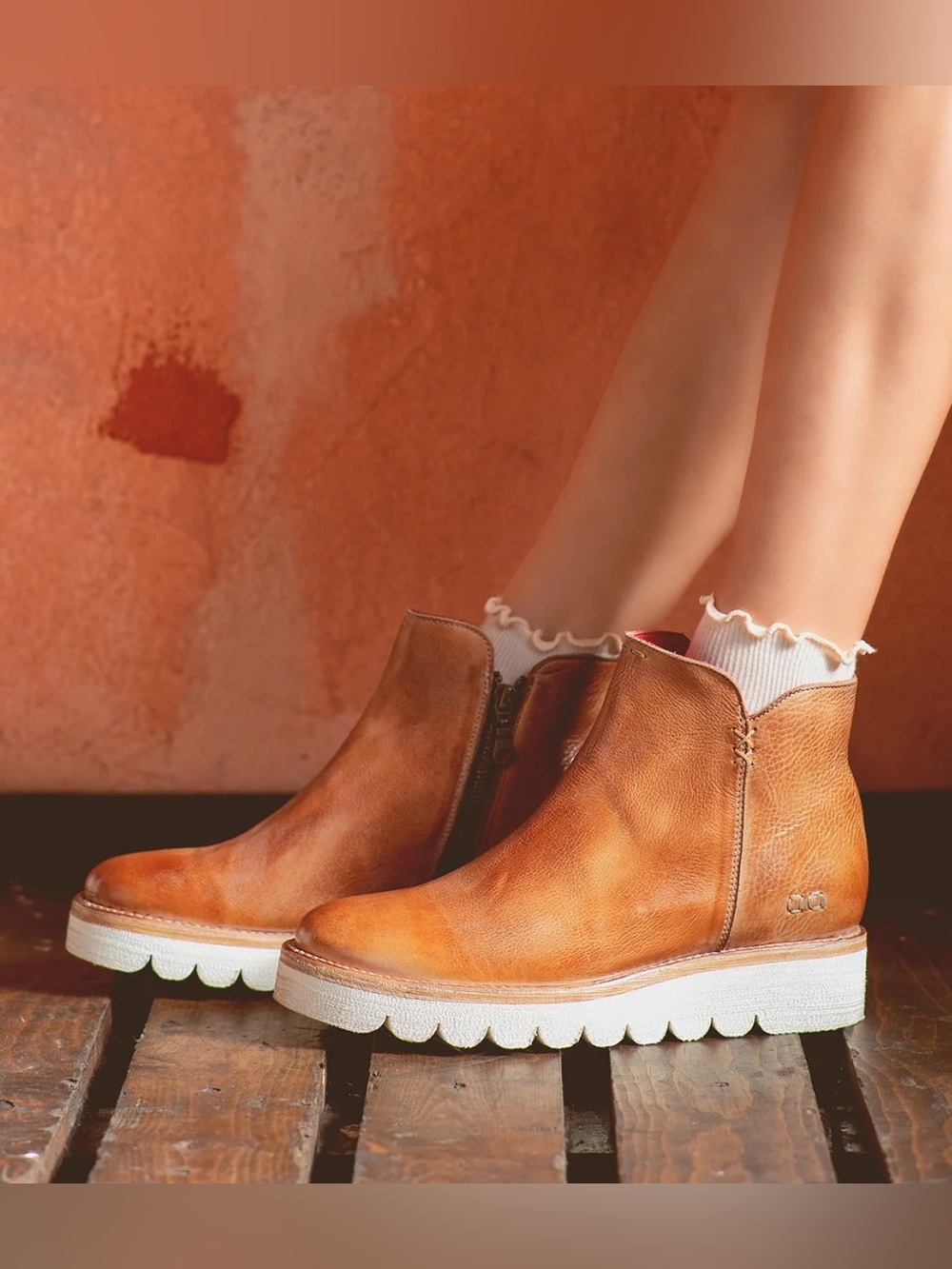 BED STU Lydyi Women’s Tan Rustic Leather Platform Zip Ankle Bootie Size 8.5 US